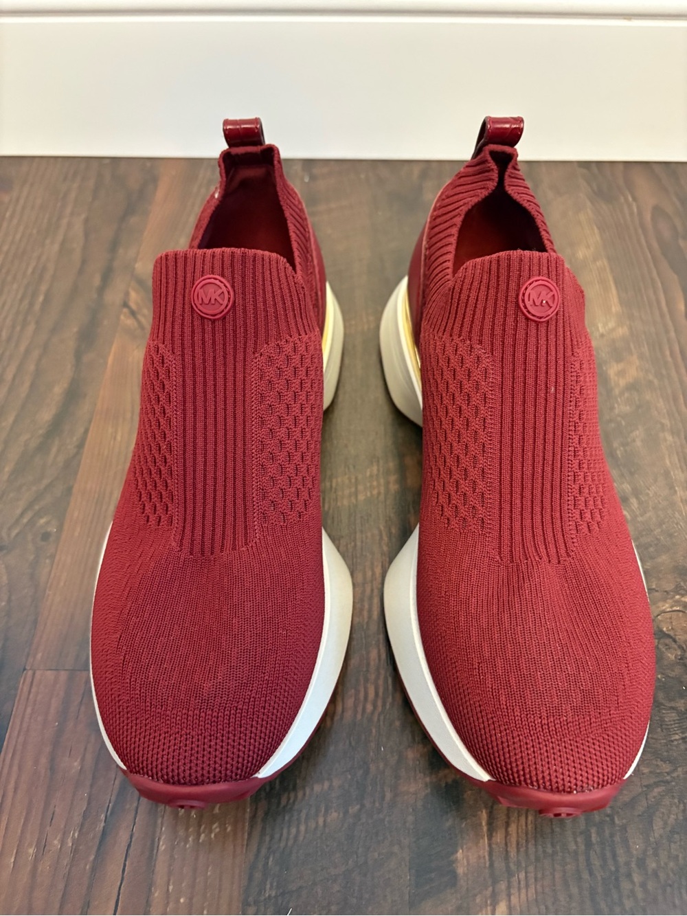 New Michael Kors Slip on Knit Sneakers size 7.5 burgundy red/gold - Picture 2 of 9